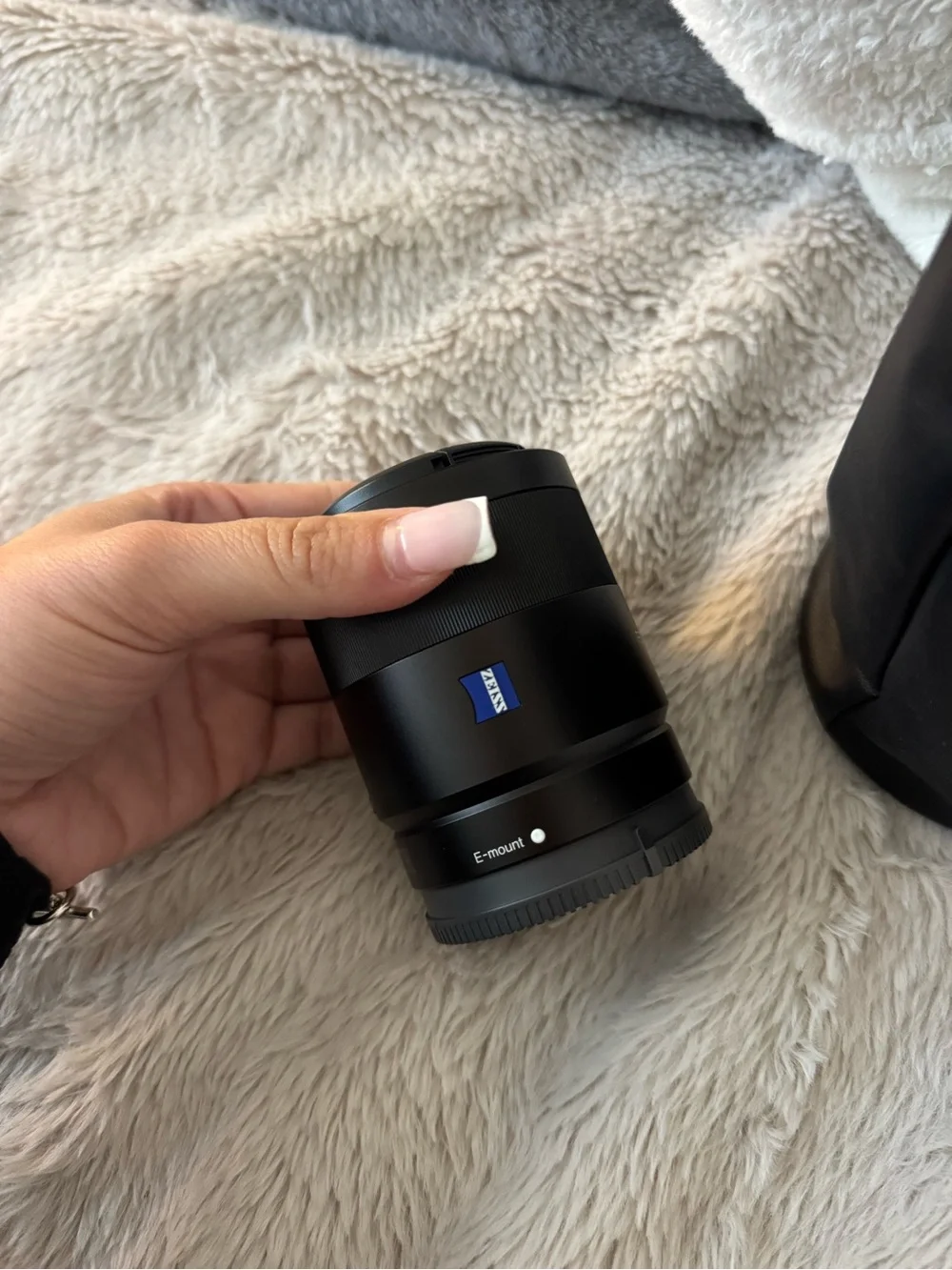 Sony Sonnar T* FE 55mm f/1.8 ZA Lens